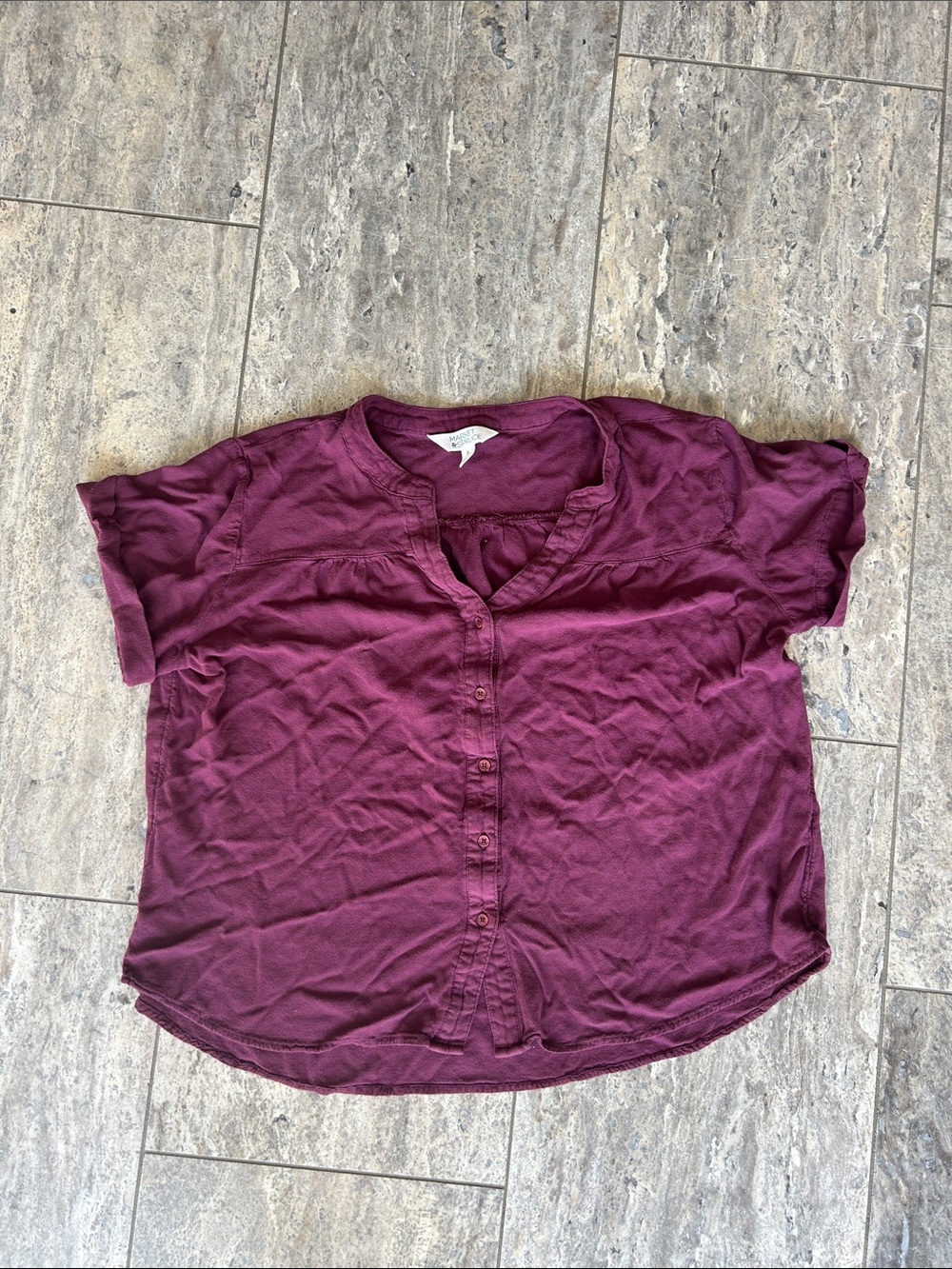 Market & Spruce Wine Short-Sleeve Button-Down Top